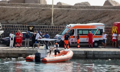 The title is already in Spanish, so there's no need to rewrite it. It remains: "Un muerto y seis desaparecidos en el naufragio de un velero en la isla italiana de Sicilia."