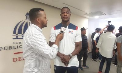 Medallista olímpico pide al presidente Abinader una casa para su madre