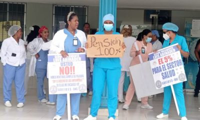 Personal de enfermería del Hospital Salvador B. Gautier se manifiesta ante la precariedad en el sector salud