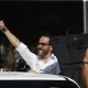 Espriella ejerce su voto en Barranquilla y se muestra confiado en ganar la Presidencia