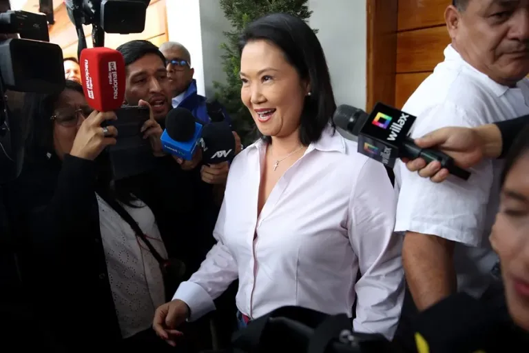 Elecciones Perú: Fujimori amplía ventaja sobre Sánchez a 28.500 votos y se acerca a ganar