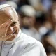 El papa recibe un balón del Mundial de manos de los embajadores de México, EEUU y Canadá - Noticias de hoy en República Dominicana