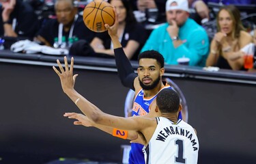 Knicks sobreviven al cierre de Spurs y toman ventaja 2-0 en las Finales de la NBA - Noticias de hoy en República Dominicana
