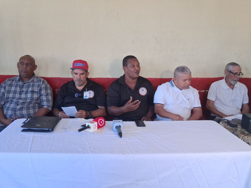 Transportistas de materiales denuncian crisis económica y rechazan restricciones al tránsito de vehículos pesados
