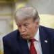 Donald Trump afirmó que hay “mil misiles listos” para destruir “por completo” Irán si el régimen lo asesina