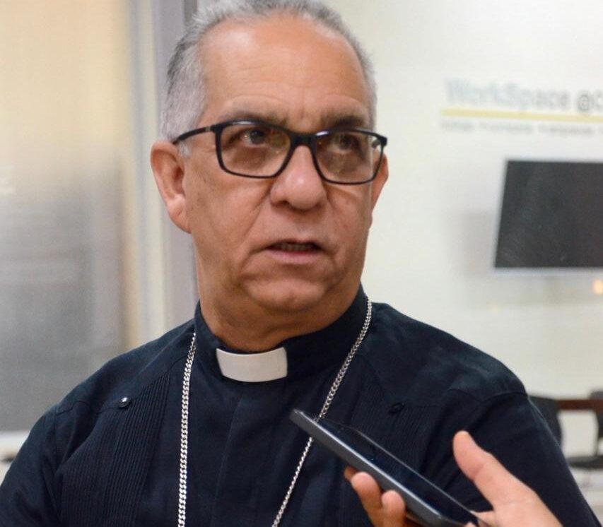 Arzobispo de Santiago respalda el nuevo Código Penal y pide corregir artículos