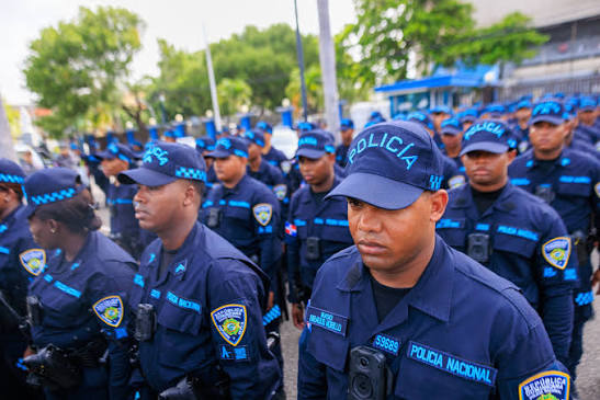 Senado aprueba en primera discusión proyecto de reforma a la Ley Orgánica de la Policía Nacional - Noticias de hoy en República Dominicana