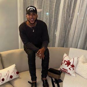 Tribunal deja en libertad pura y simple al reconocido influencer de La Romana Billy López