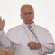 El papa almuerza con pobres y migrantes durante sus vacaciones en Castel Gandolfo