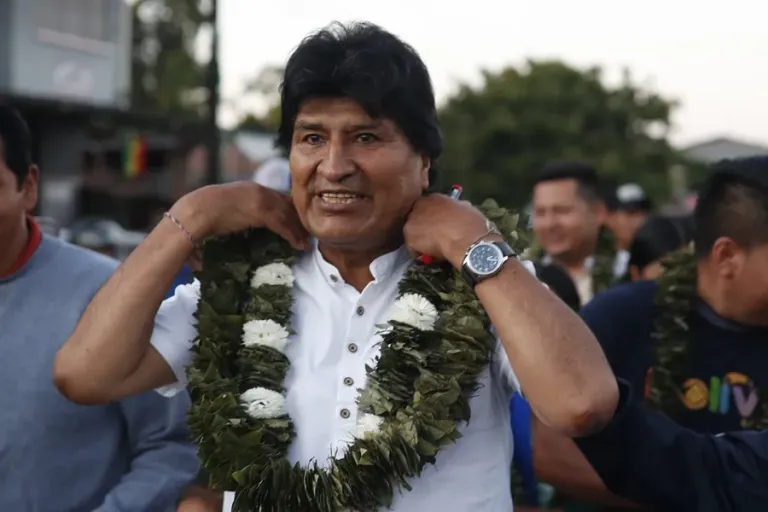El presidente de Bolivia dice que Evo Morales debe aclarar ante la Justicia sus «responsabilidades» en las protestas