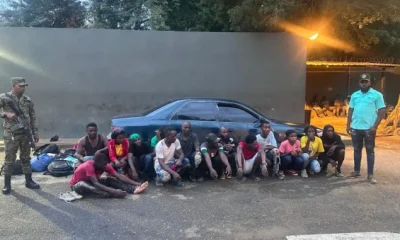 Ejército intercepta vehículo con 14 haitianos indocumentados en Santiago